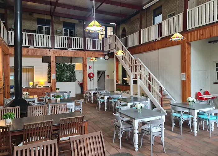 Kearsley Hotel