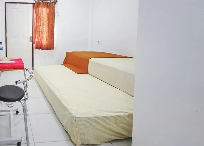 Shekinah Homestay & Cafe Waikabubak Redpartner