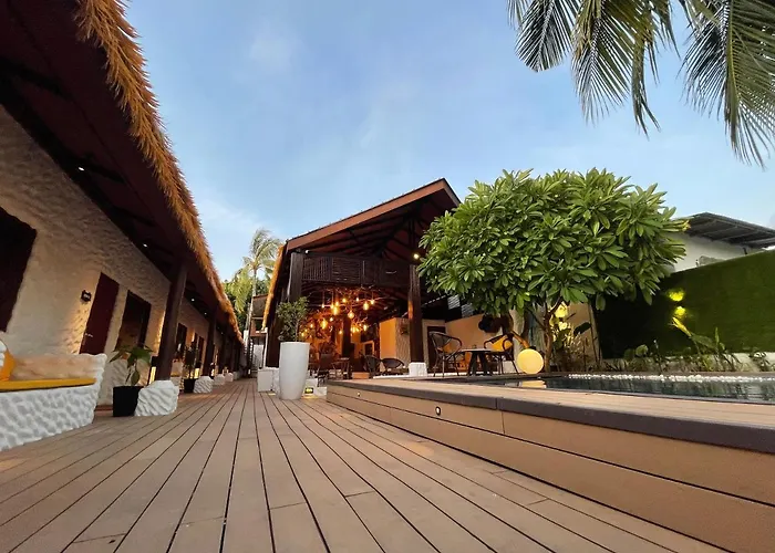 Atholhu Residence
