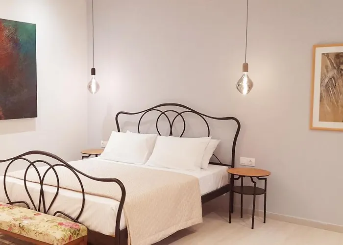 Edward Art Boutique Hotel