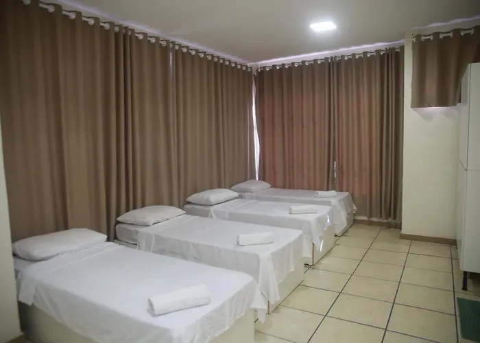 Hotel e Alojamento Jurubatuba