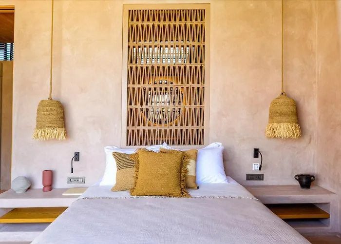 Birdcage 33 Hotel - Adult Only