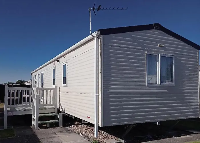 Deluxe 3 Bedroom Caravan With Extra En-Suite North Shore