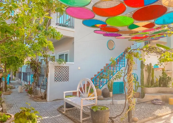 MAY Bungalow