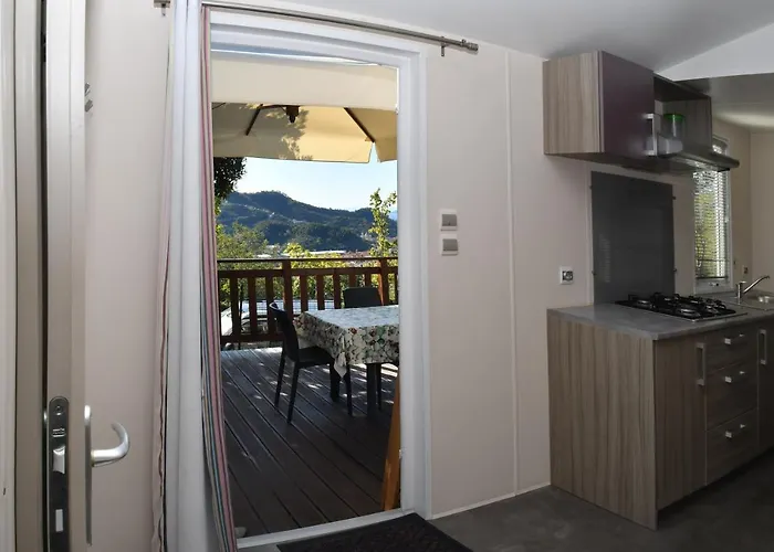 Camping Mare Monti