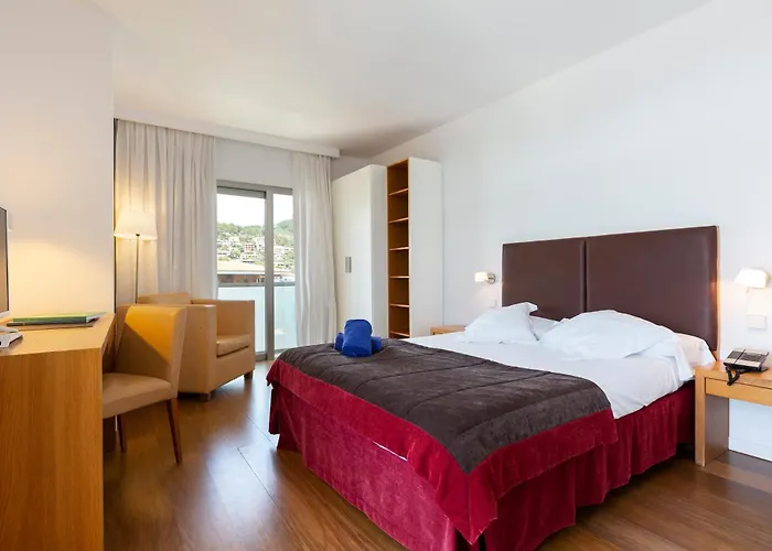 Aimia Hotel