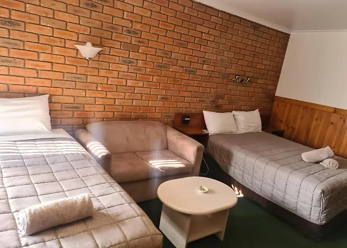 Regency Court Motel