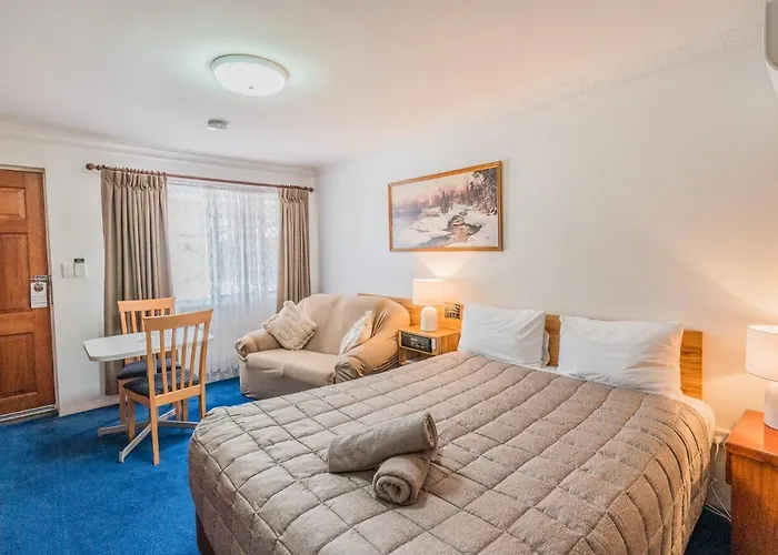 Settlers Motor Inn