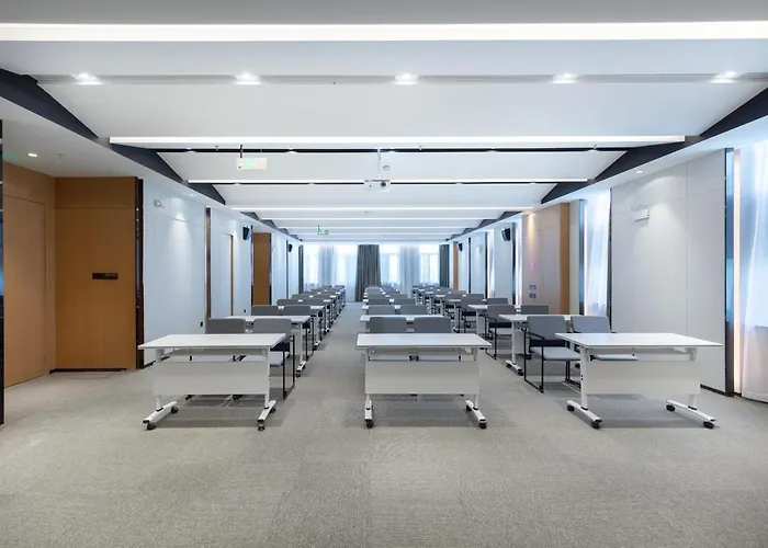Atour Hotel Anqing Municipal Affairs Center Seventh Street