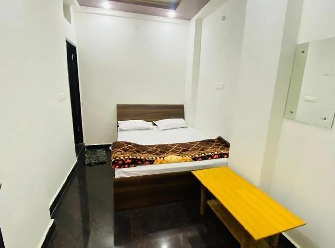 Hotel Arsh Palace