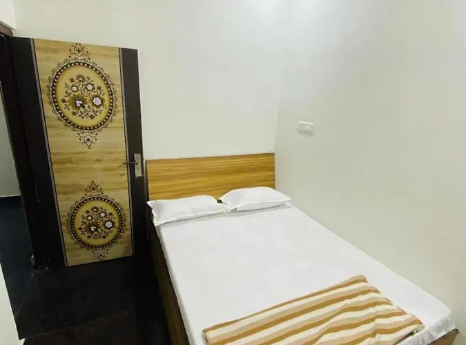 Hotel Arsh Palace