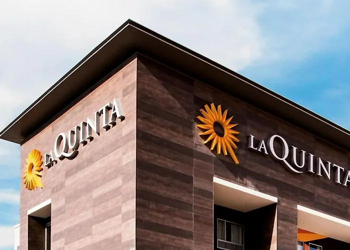 La Quinta Inn & Suites By Wyndham Del Rio