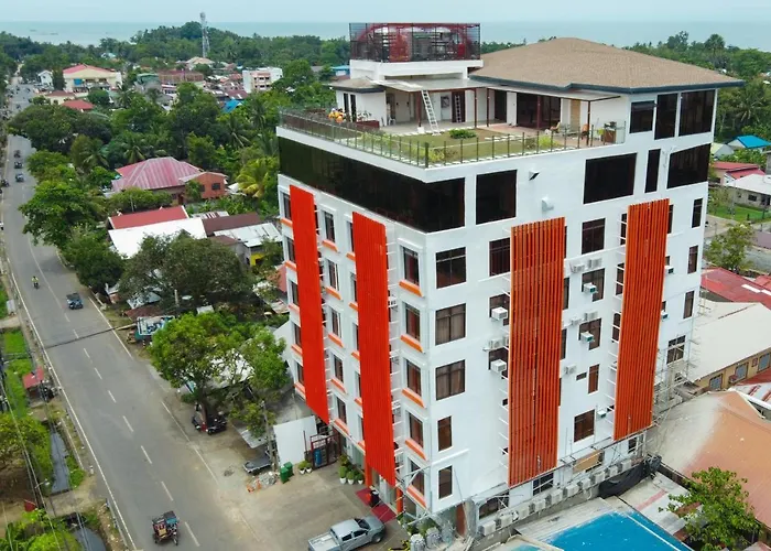 Aya Hotel & Residences Clarin