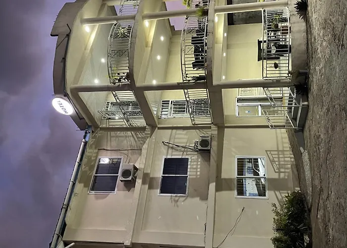 Sky Inn Hotel