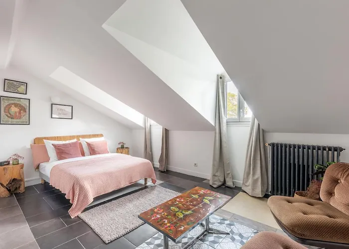 Room Sauvage