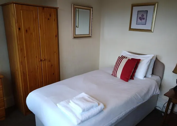 The Hillmorton Manor Hotel