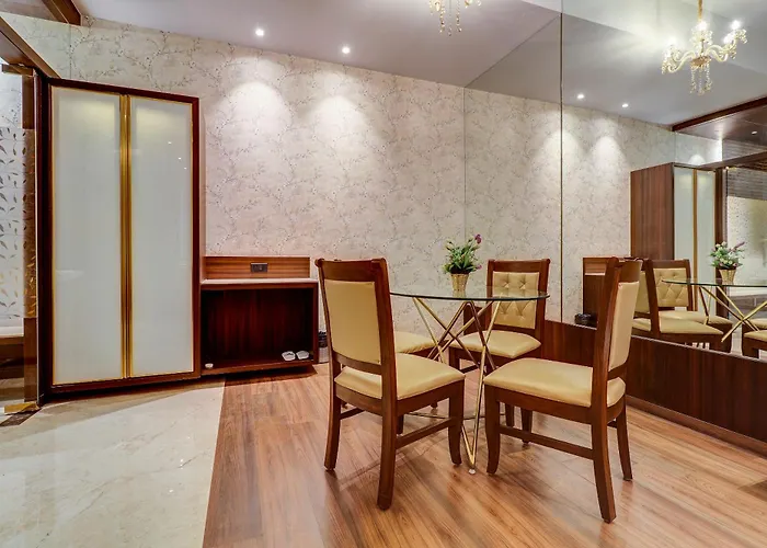 Hotel Gurudev Grand