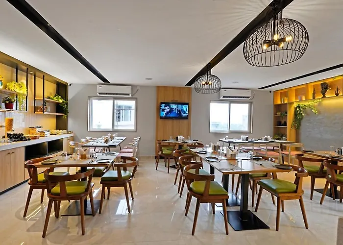 Click Hotel Biz - Bangalore Airport