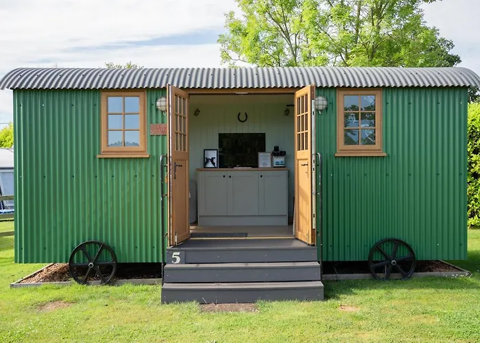 Glamping At South Lytchett Manor