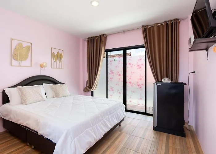 Brown Home Sattahip @ 19