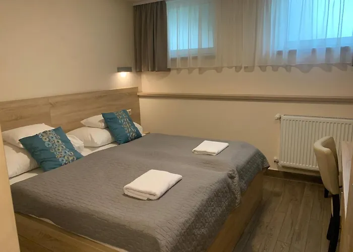 Nimrod Hotel Es Etterem