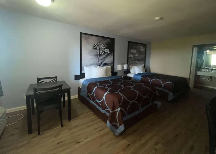 Super 8 By Wyndham Victoria - South - Hwy 59
