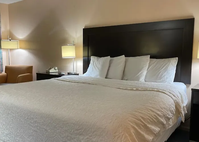 Slumber Inn Harrisonville