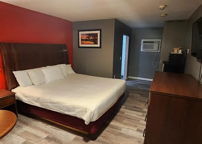 Nashoba Valley Inn & Suites