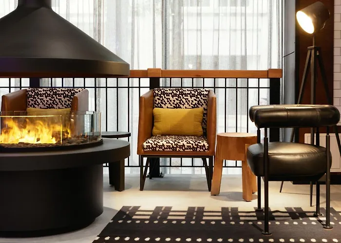 Moxy Richmond Downtown