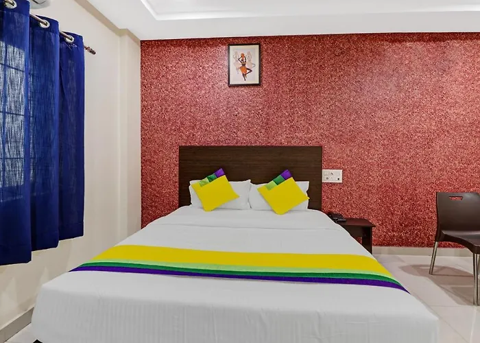 Itsy Hotels Harsha Comforts,600 Mts From Coffee Museum