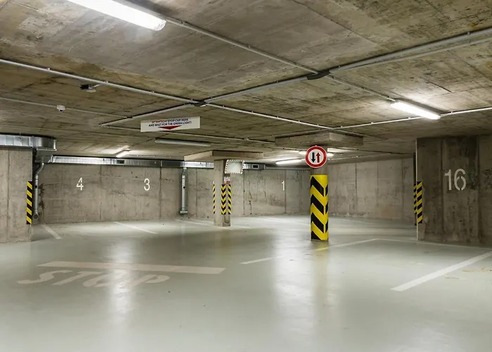City Castle Apartments Free Parking