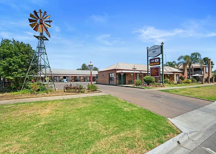 The Settlement Historic Hotel