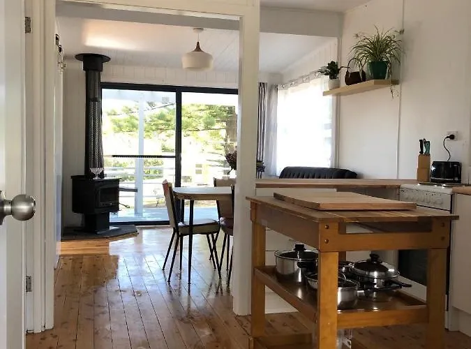 Kioloa Beach Cabins
