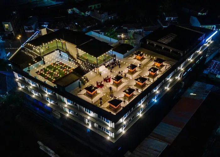 Grand Bayu Hill Hotel