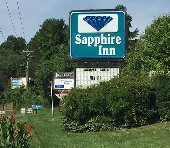 A Sapphire Inn