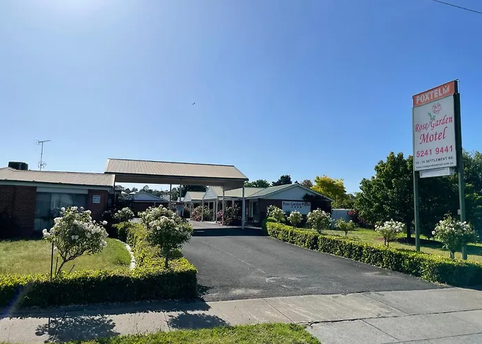 Rose Garden Motel