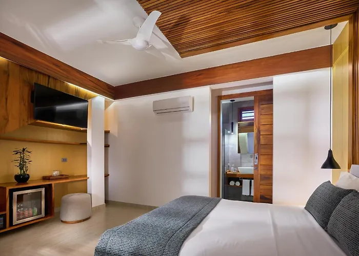 Villa Nautica Boutique Hotel