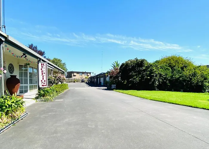 Mid Valley Motel
