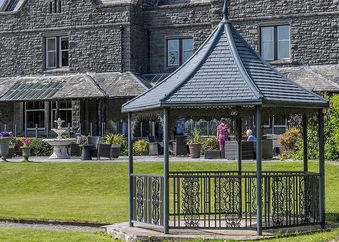 Bron Eifion Hotel