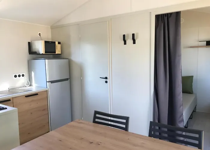 Mobile-Home Pin