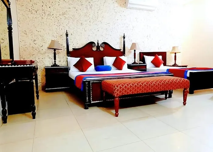 New Pakeeza Hotel