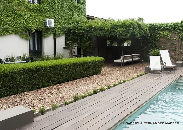 Patio De Moreno