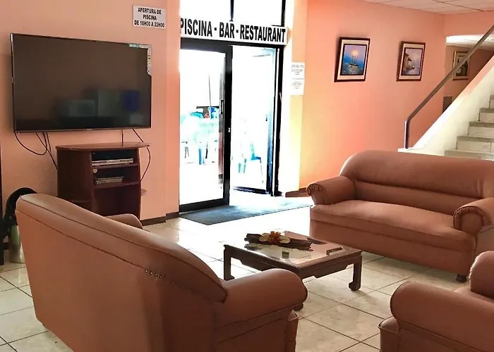 Hotel Dorado Inn