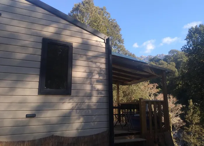 Camping Les Eaux Vives