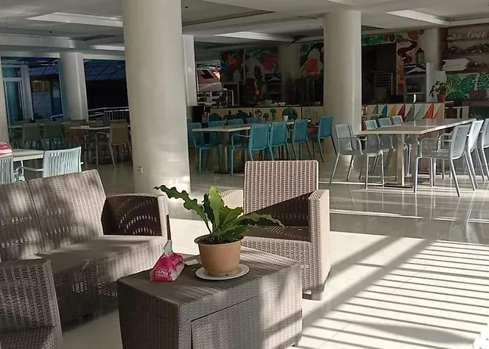 Aundanao Oasis Beach