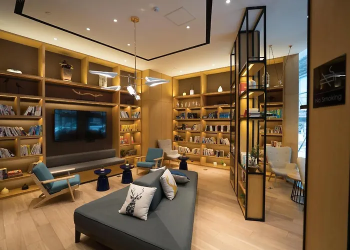 Ningbo Tianyi Square Atour Hotel