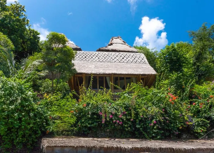 Elang Hillside Bamboo Villas
