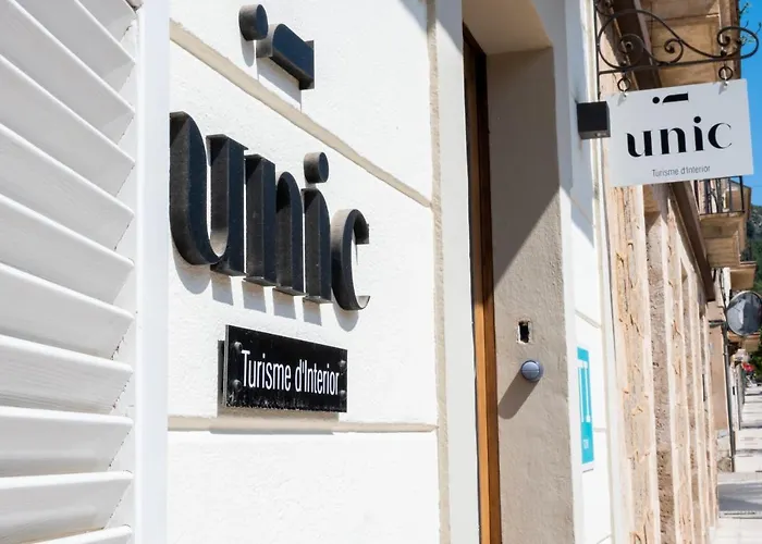 "Unic, Turisme D'Interior"