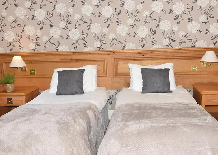 Greyhound Hotel
