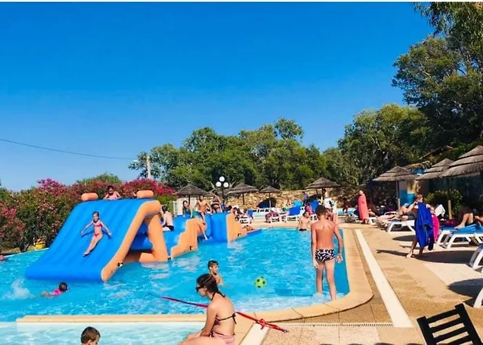Vacances En Chalet Ou Mobil-Home Chez Camp'In Pirellu